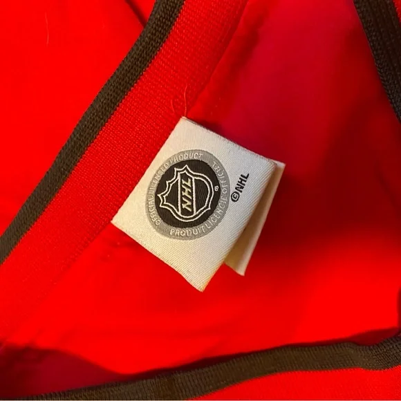 Vintage Rare Detroit Redwings NHL Hockey Pullover
Windbreaker Jacket - Picture 7 of 8